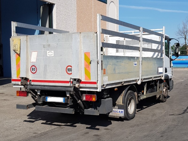 Pianale con sponda caricatrice noleggio vendita acquisto