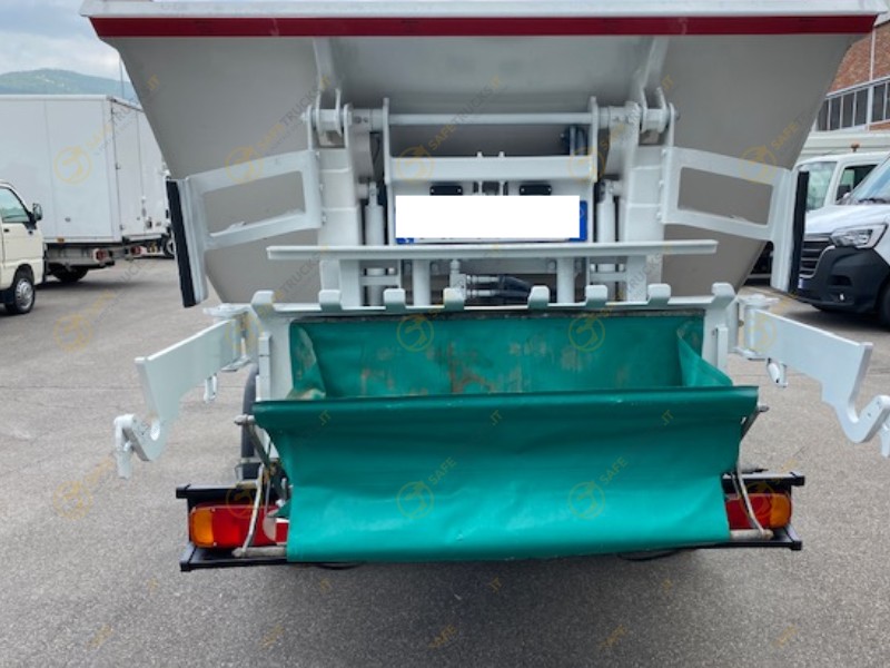 satellite con vasca raccolta rifiuti camion autocarro coseco nissan acquisto vendita offerta cerca euro6 km comprare