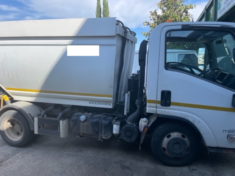 scheda tecnica mazzocchia ministarb camion compattatore rifiuti isuzu 50 quintali