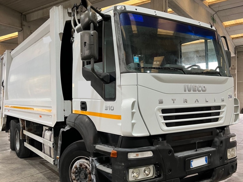 scheda tecnica compattatore tre assi rifiuti safetrucks.it