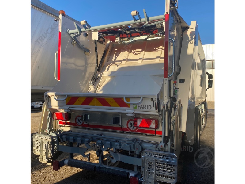 foto e scheda tecnica farid industrie  t1sm-18 mezzo camion rifiuti nettezza raccolta Scania p250 due assi