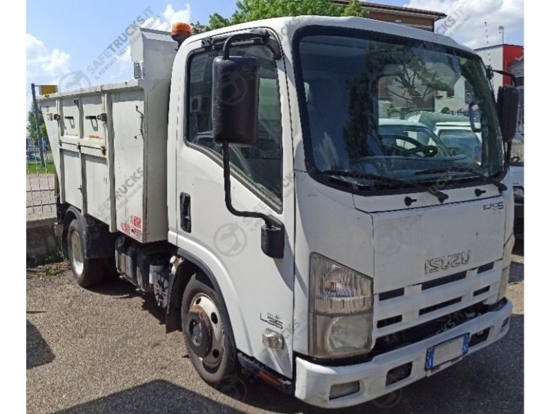vasca satellite ribaltabile isuzu vendita usato