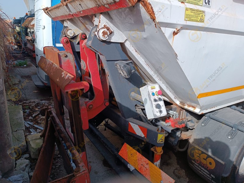 mini compattatore costipatore camion rifiuti euro 6 raccolta prezzo iveco daily 65 quintali cerca offerta alimentazione diesel trova
