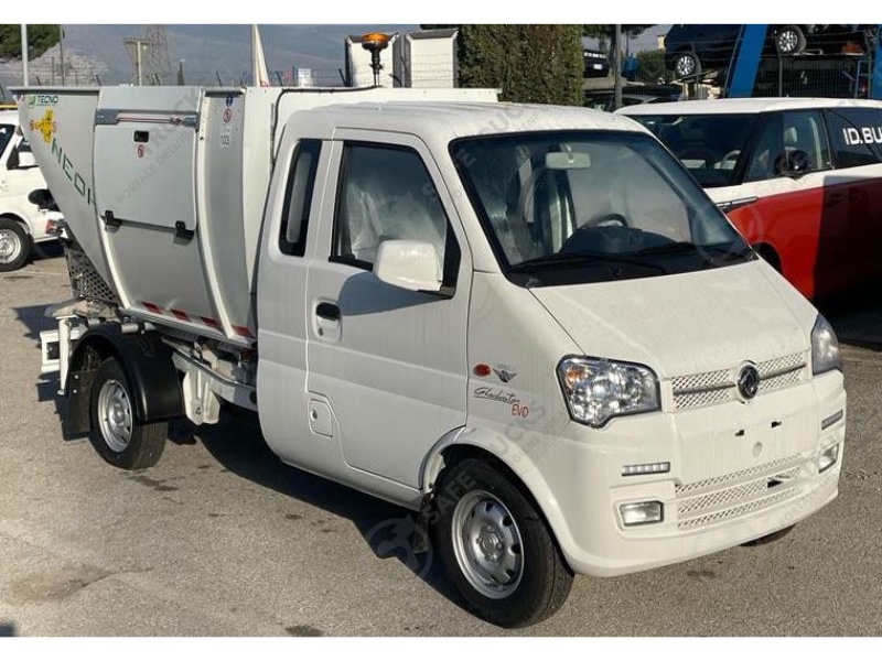 data sheet urbis tecno merlo rear loading tanks system lifting truck capacity tipping